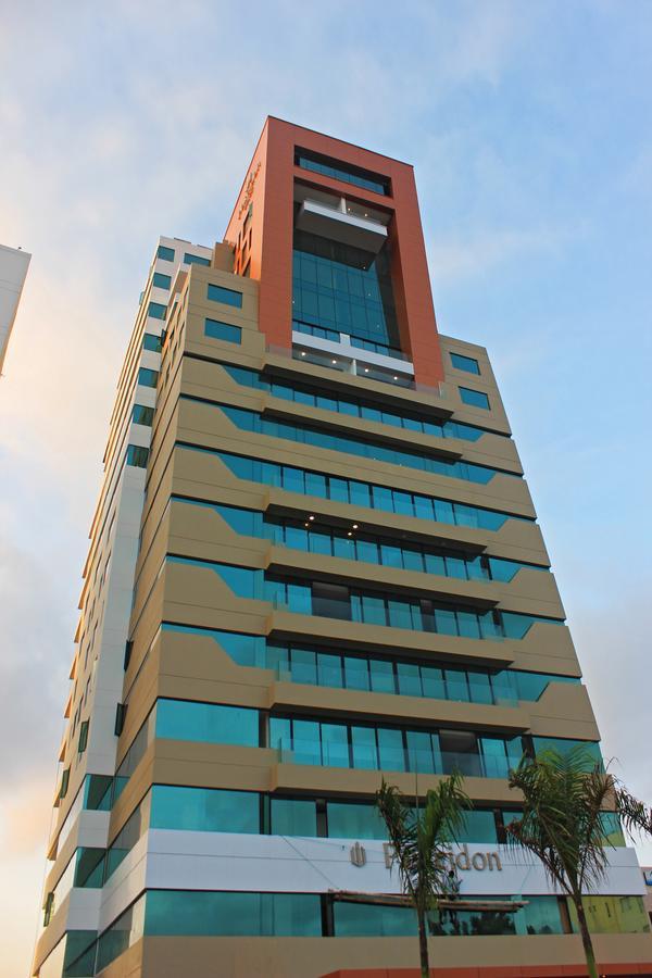 Hotel Poseidon Манта Екстериор снимка
