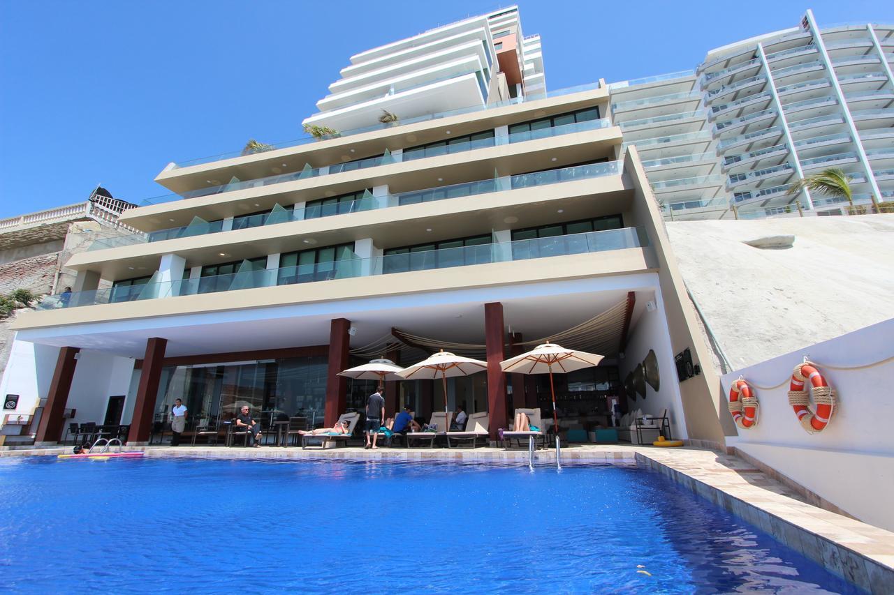 Hotel Poseidon Манта Екстериор снимка