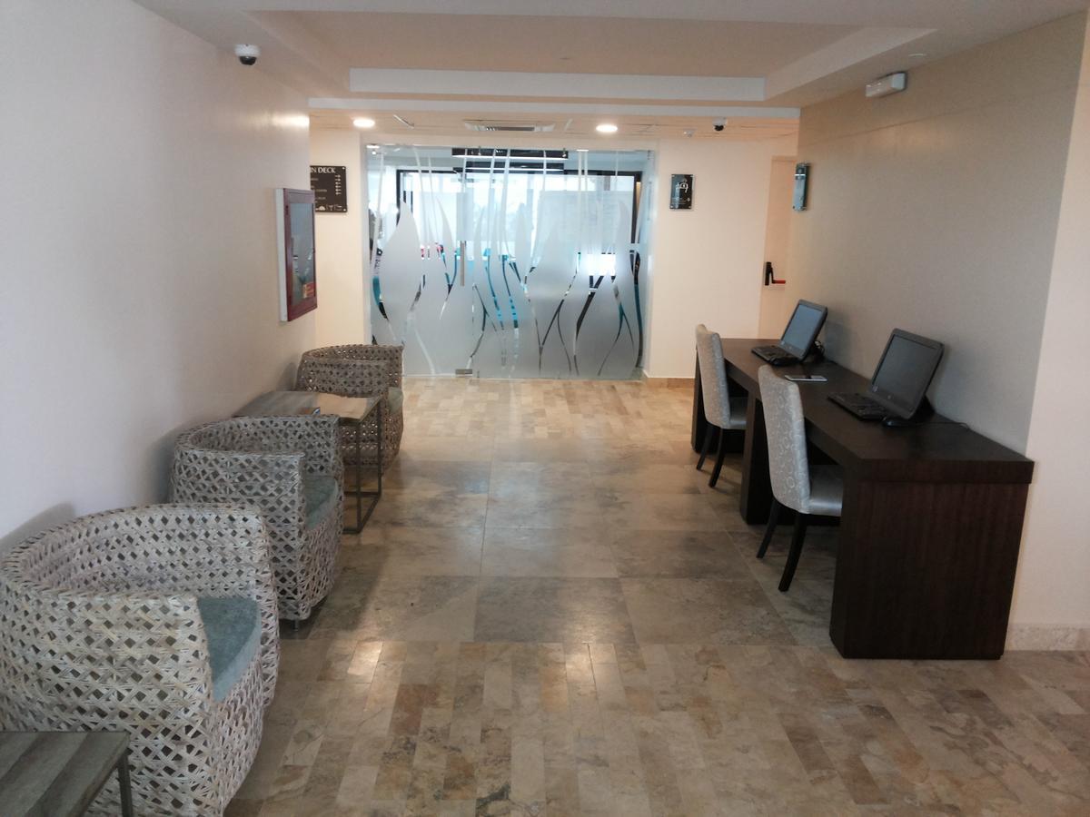 Hotel Poseidon Манта Екстериор снимка